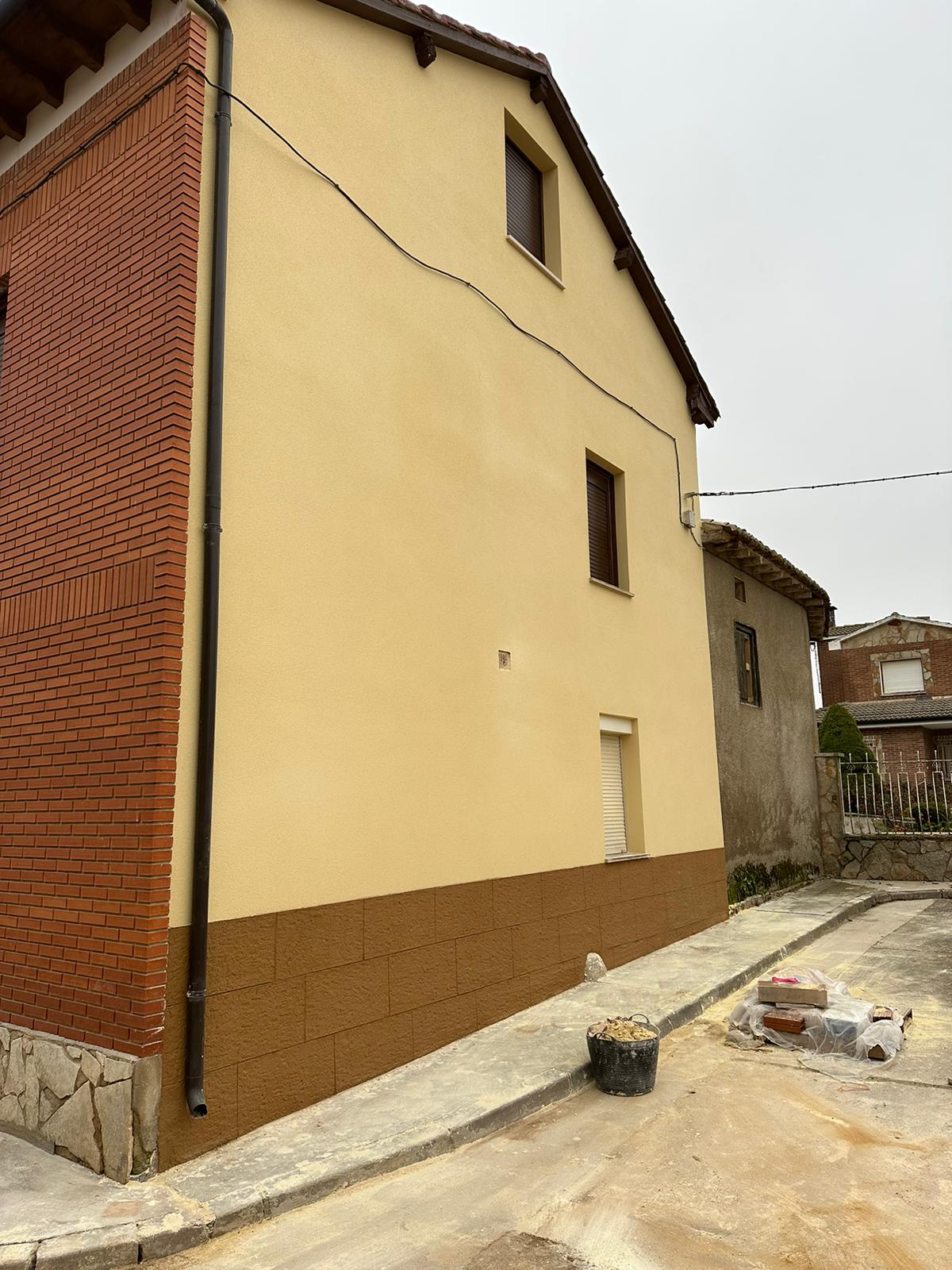 pared fachada mortero fratasado Palencia