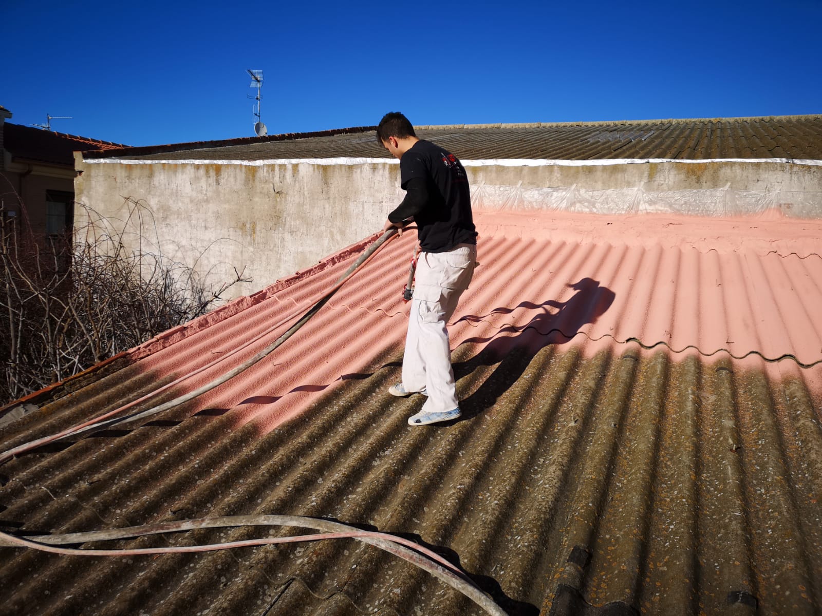 cubierta-uralita-corcho-proyectado-valladolid